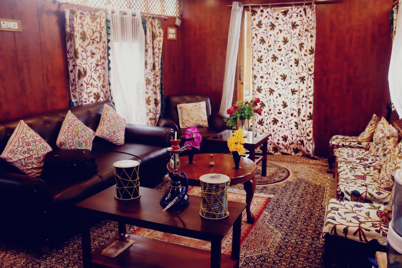Houseboat 15